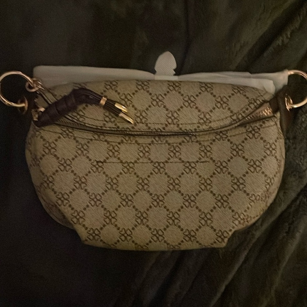 Women’s purse